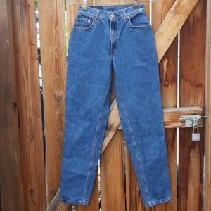 Vintage Levi's 550 high rise mom jeans medium wash